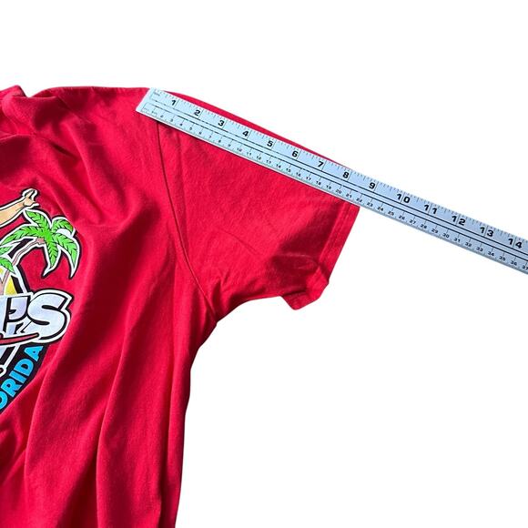 Hulk Hogan Bar Hogan’s Hangout T-Shirt Mens Medium Red Graphic Crew Short Sleeve - Picture 6 of 7